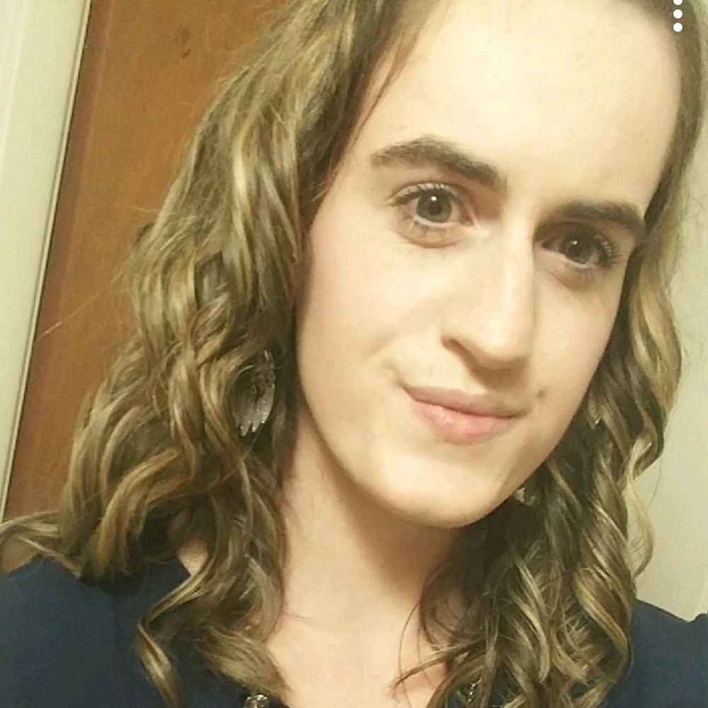 Meet your Posher, Dakota